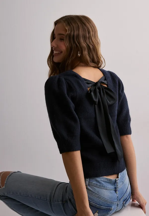 Neo Noir - Blå - Martha Bow Knit Tee