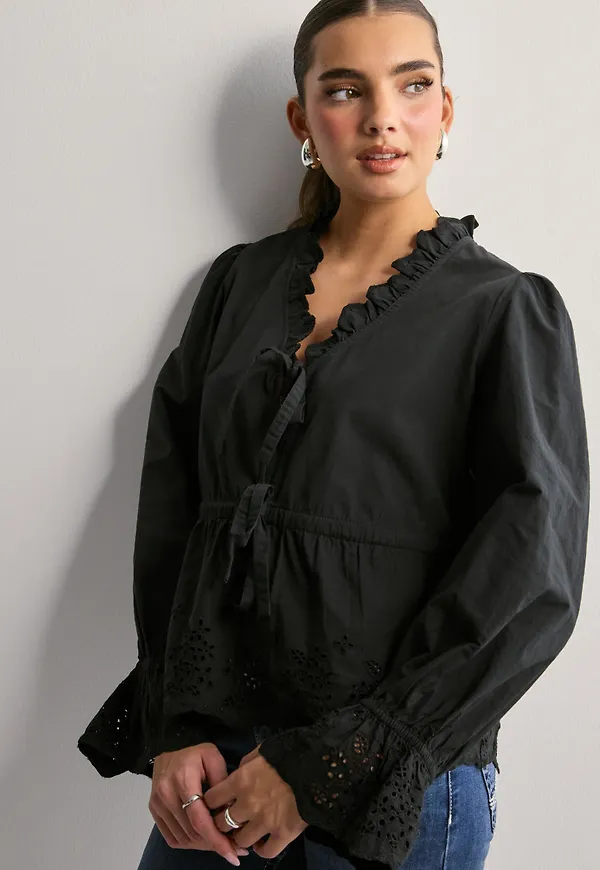 Neo Noir - Svart - Matsi Embroidery Blouse