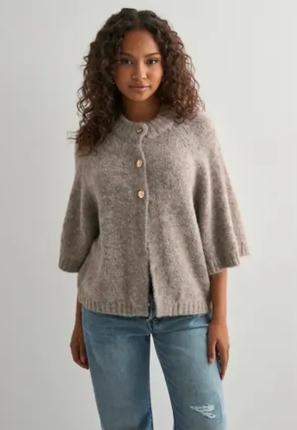 Neo Noir - Beige - Benuta Fluffy Knit Cardigan