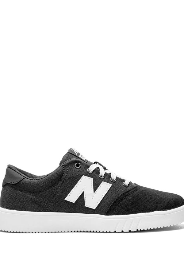 New Balance sneakers med snörning dam (2025) • Köp online. Upp till 40 Alissa