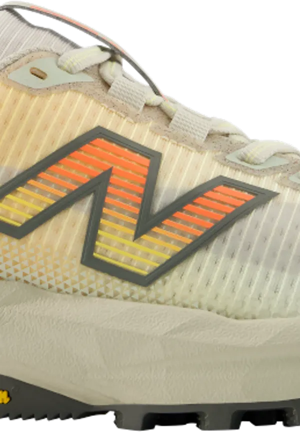 New Balance Women's FuelCell Rebel Trail White Peach