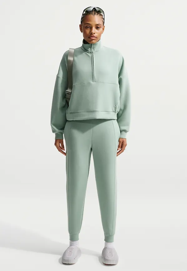 Nike 24.7 ImpossiblySoft