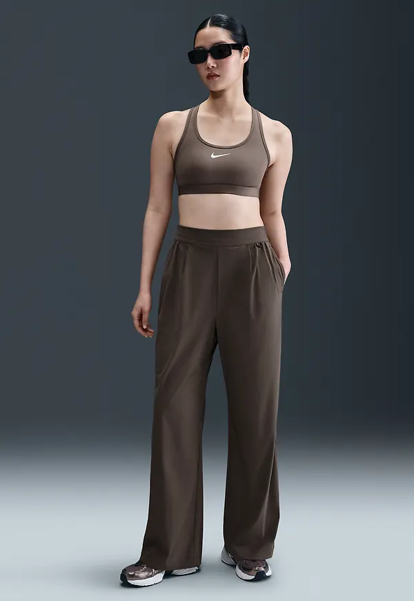 Nike 24.7 PerfectStretch