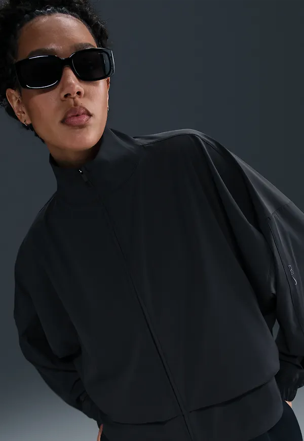Nike 24.7 PerfectStretch