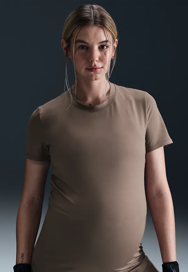 Nike (M) One