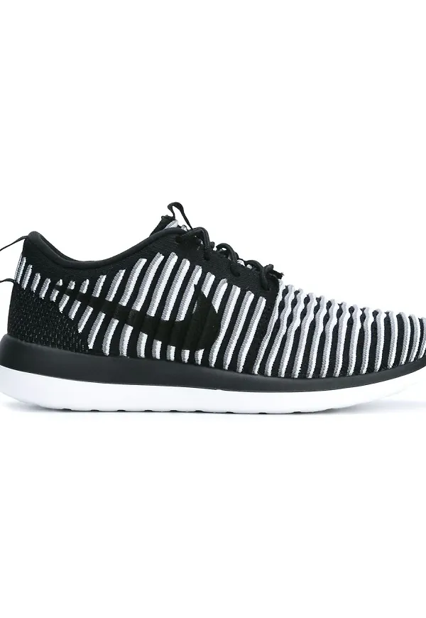 Nike 'Roshe Two Flyknit' sneakers - Svart