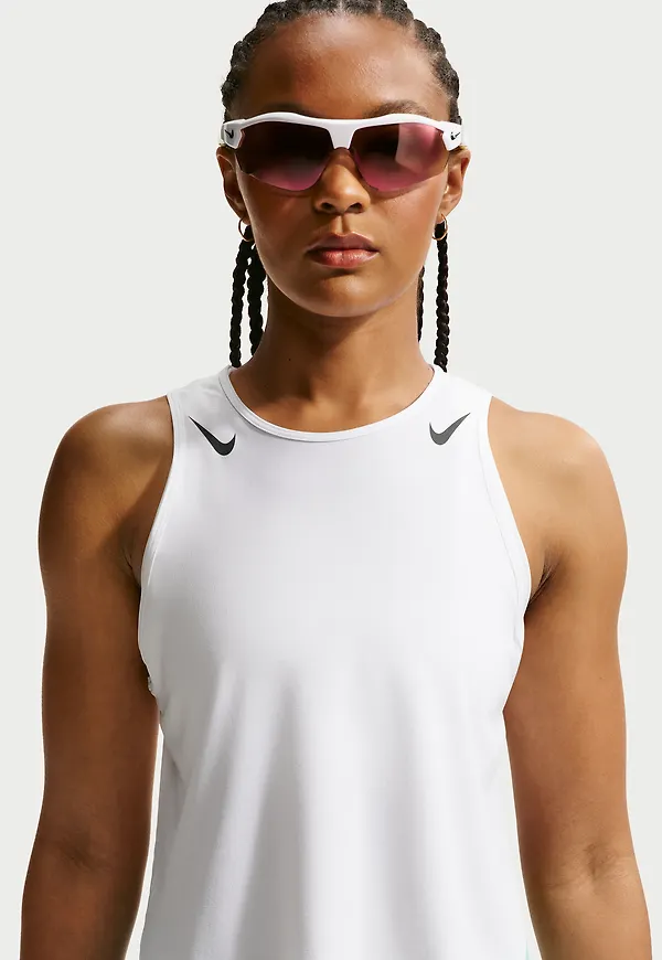 Nike AeroSwift