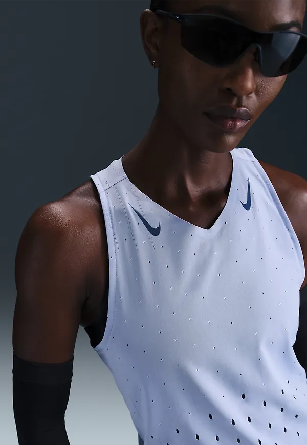 Nike AeroSwift