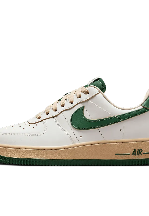 Nike Air Force 1 '07 LV8