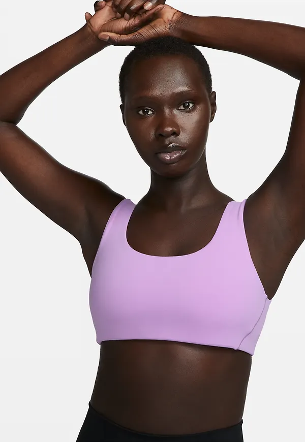 Nike Alate All U