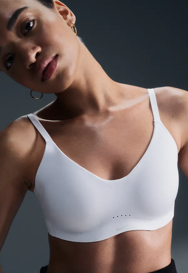 Nike Alate Minimalist