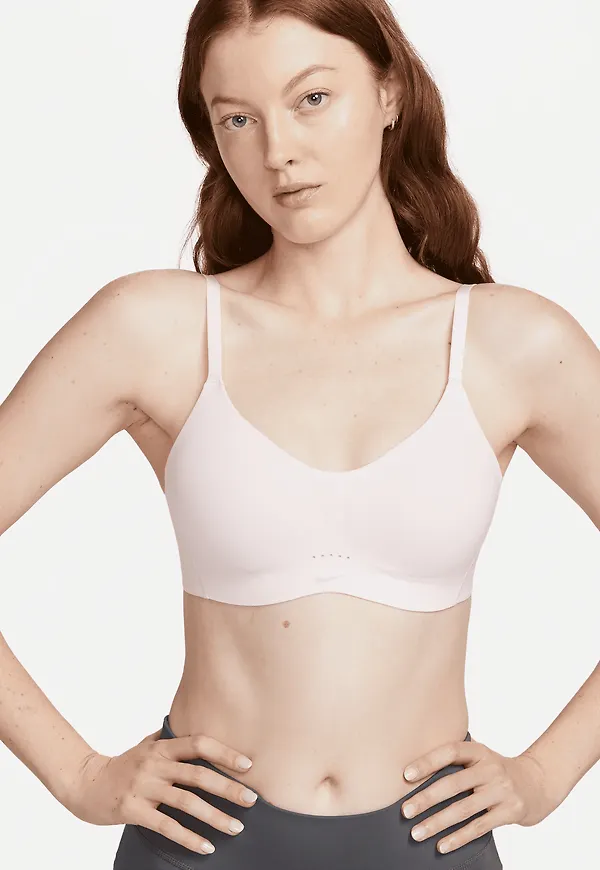 Nike Alate Minimalist