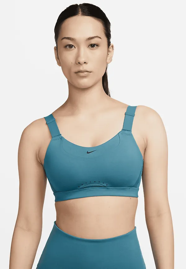 Nike Alpha