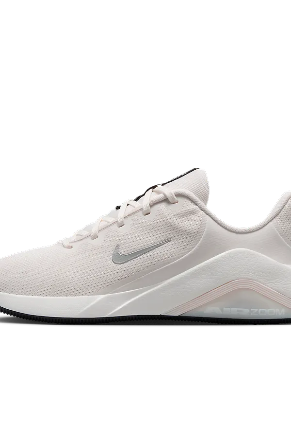Nike Bella 7