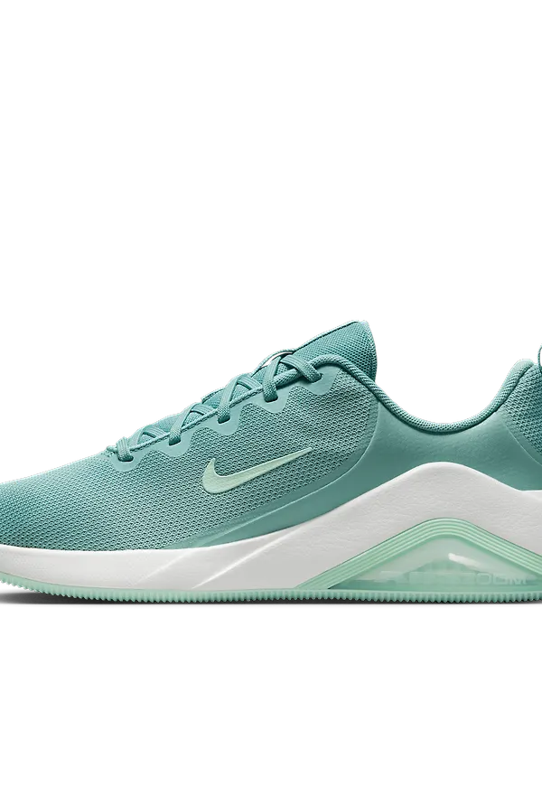 Nike Bella 7