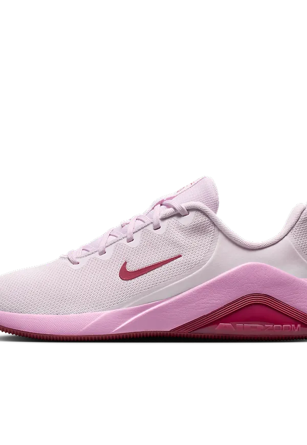 Nike Bella 7