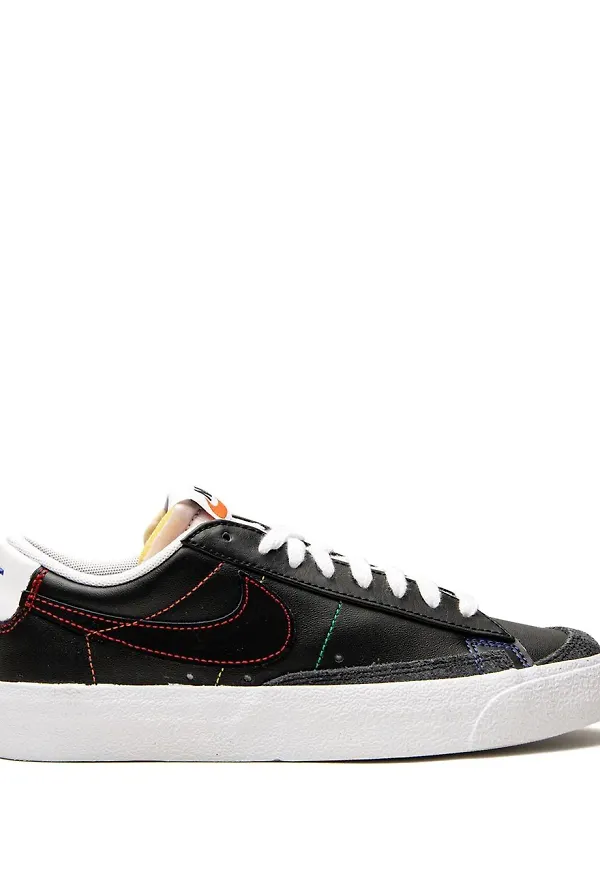 Nike Blazer '77 låga sneakers - Svart