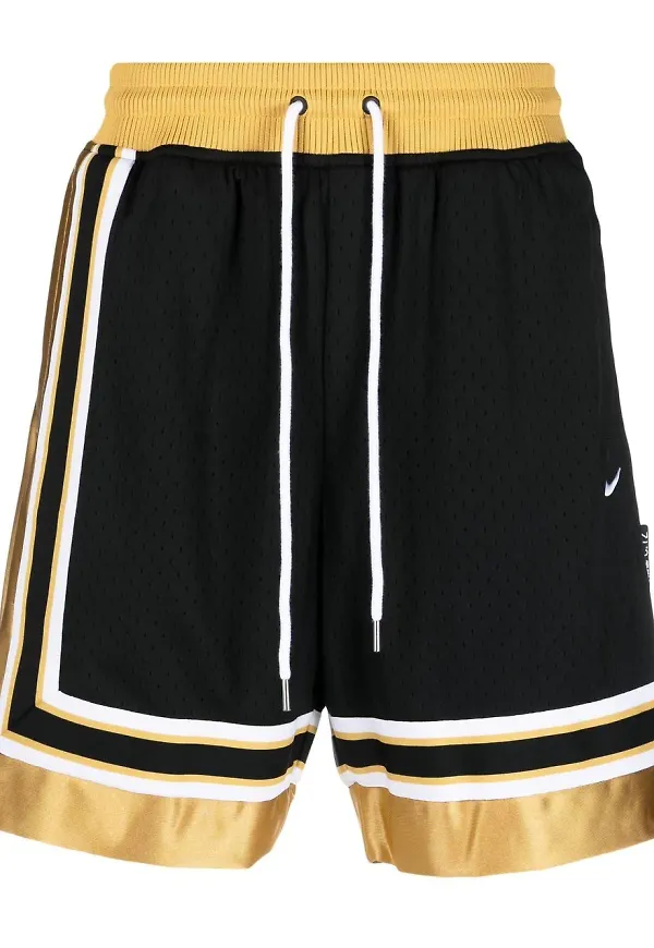 Nike Circa randiga basketshorts - Svart