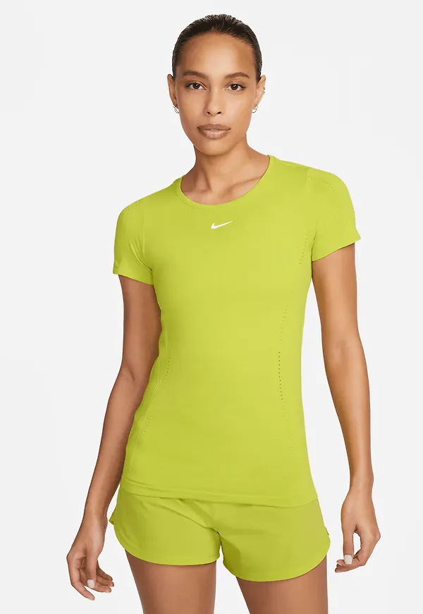 Nike Dri-FIT ADV Aura