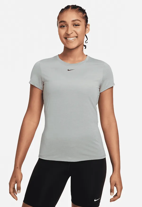 Nike Dri-FIT One