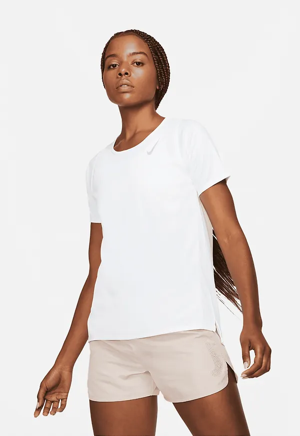 Nike Dri-FIT Race