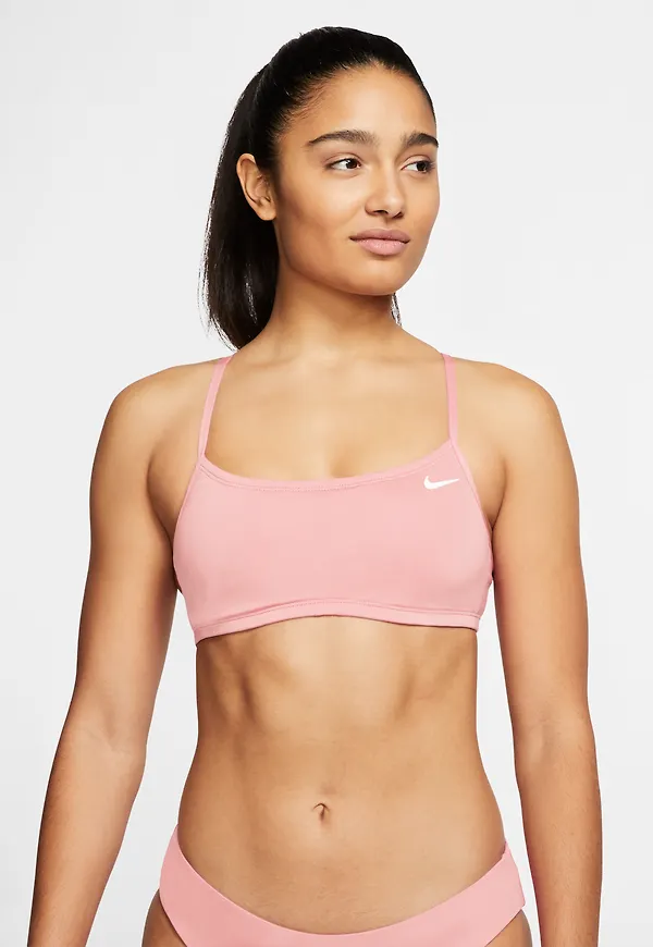 Nike Essential