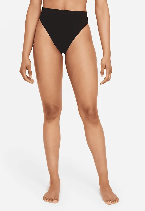 Nike Essential