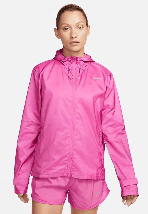 Nike Essential