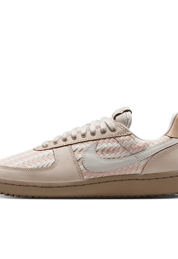 Nike Field General