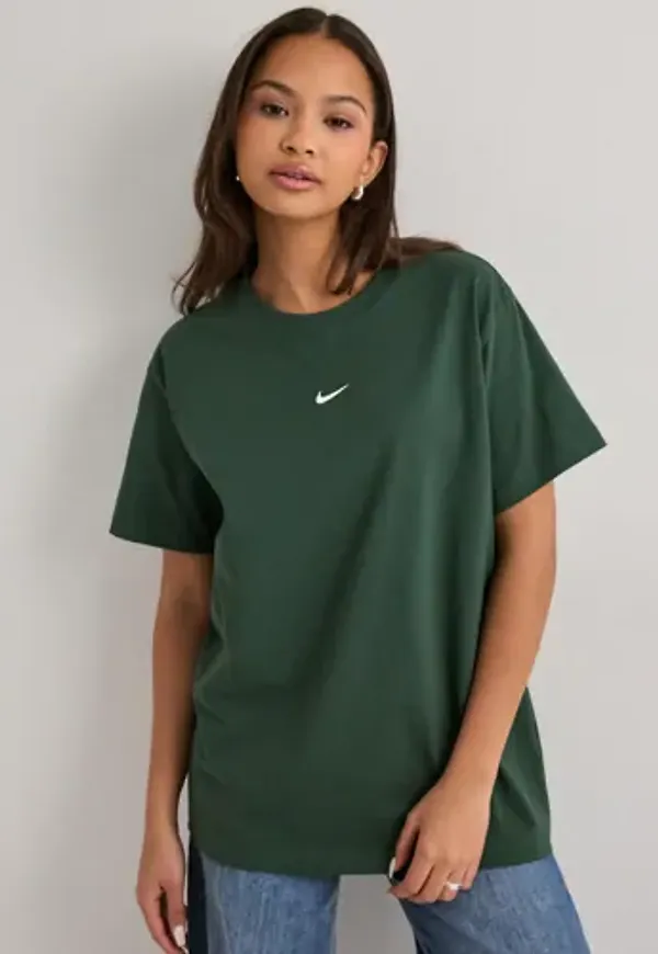 Nike - Grön - W Nsw Classic Ss Tee