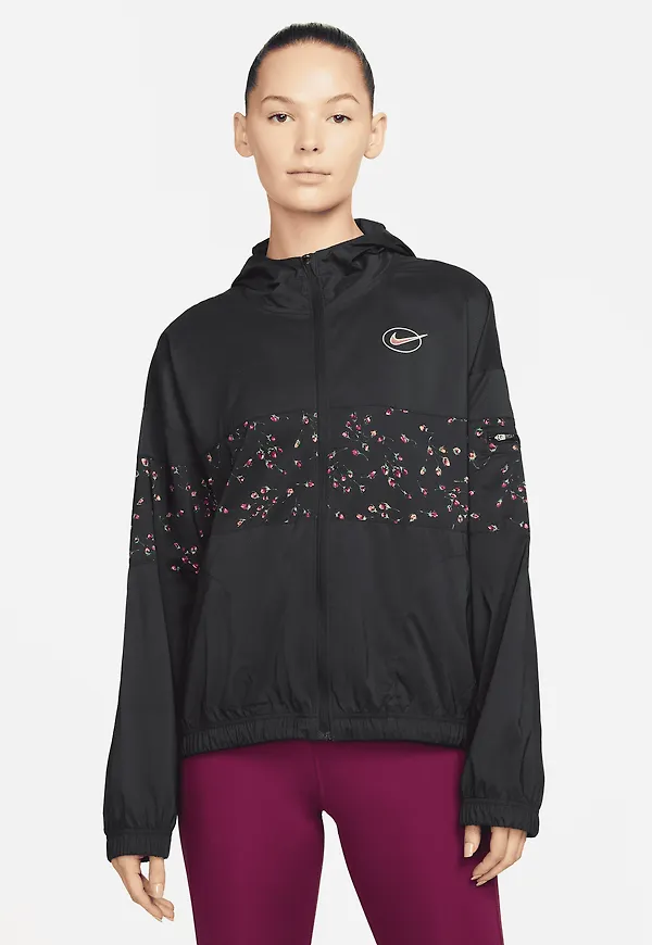 Nike Icon Clash