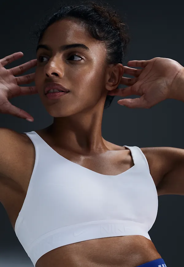Nike Indy med mycket stöd