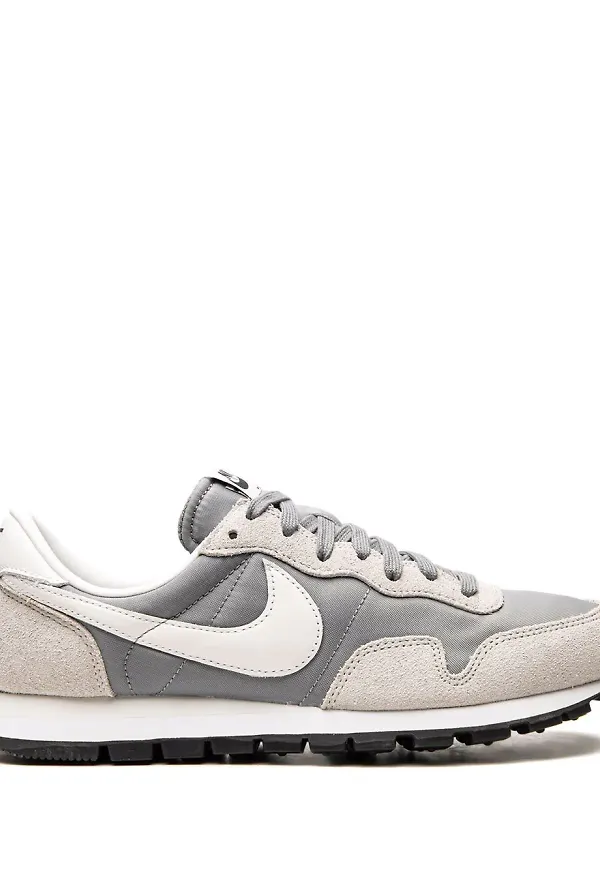 Nike ir Pegasus 83 låga sneakers - Grå
