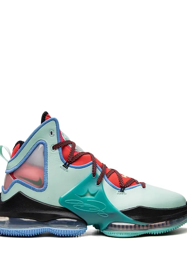 Nike LeBron 19 höga sneakers - Flerfärgad