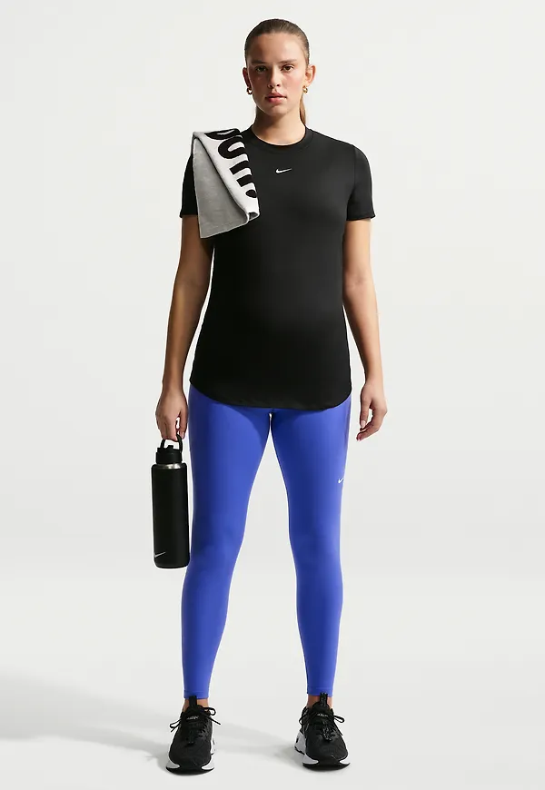 Nike (M) One
