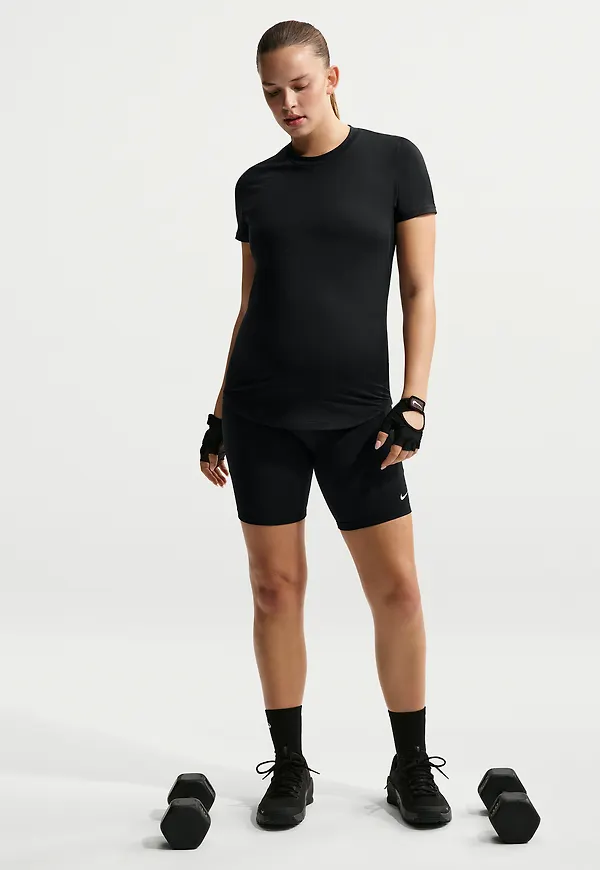 Nike (M) One