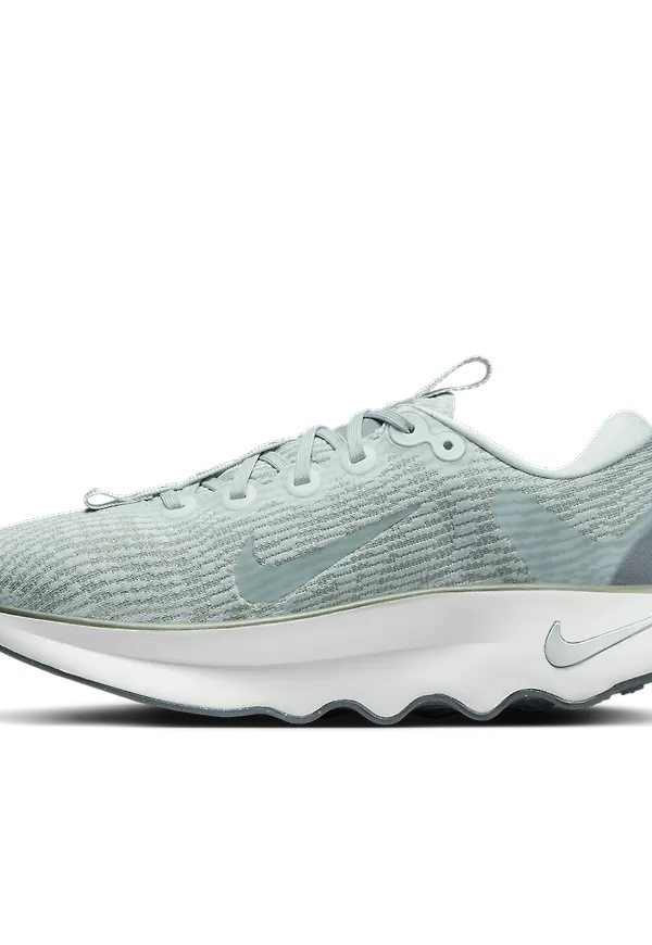 Nike Motiva
