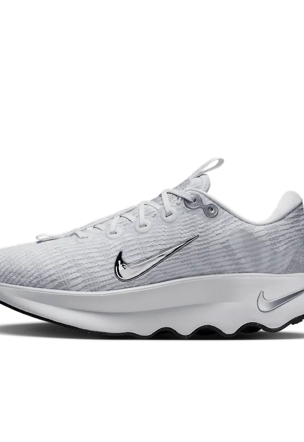 Nike Motiva Premium