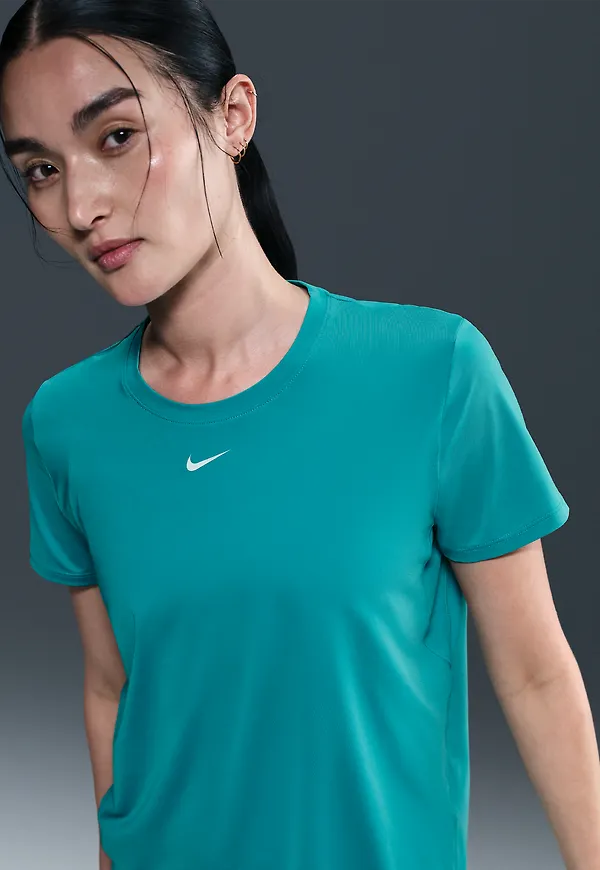 Nike One Classic
