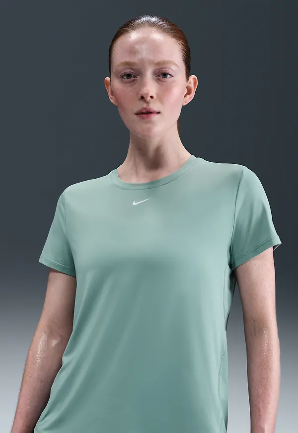 Nike One Classic
