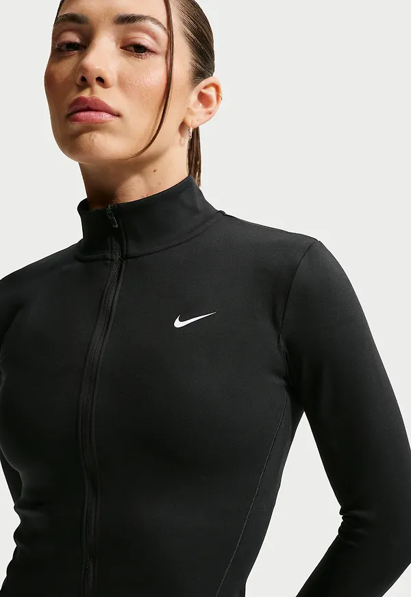 Nike One Fitted