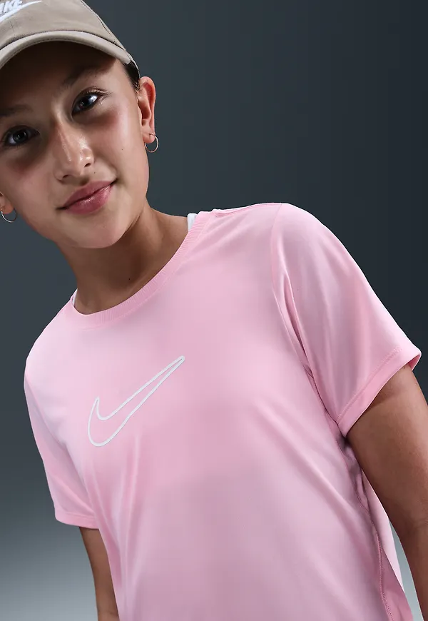 Nike One Fitted