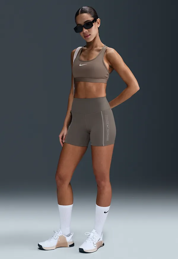Nike One Fitted