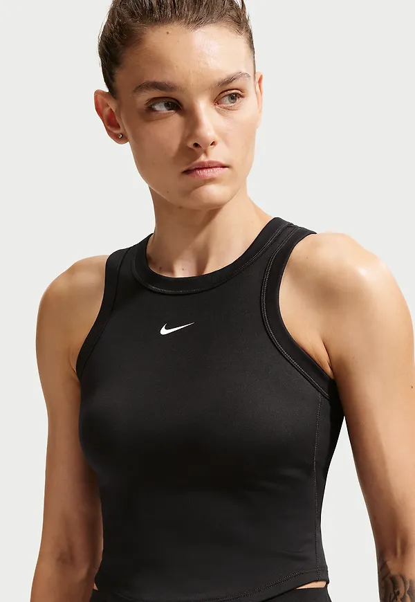 Nike One Fitted