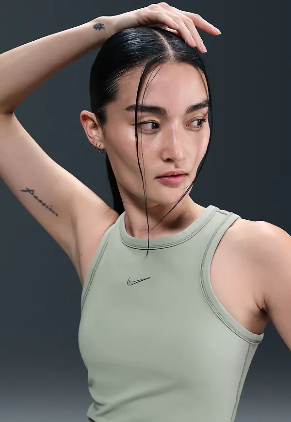 Nike One Fitted
