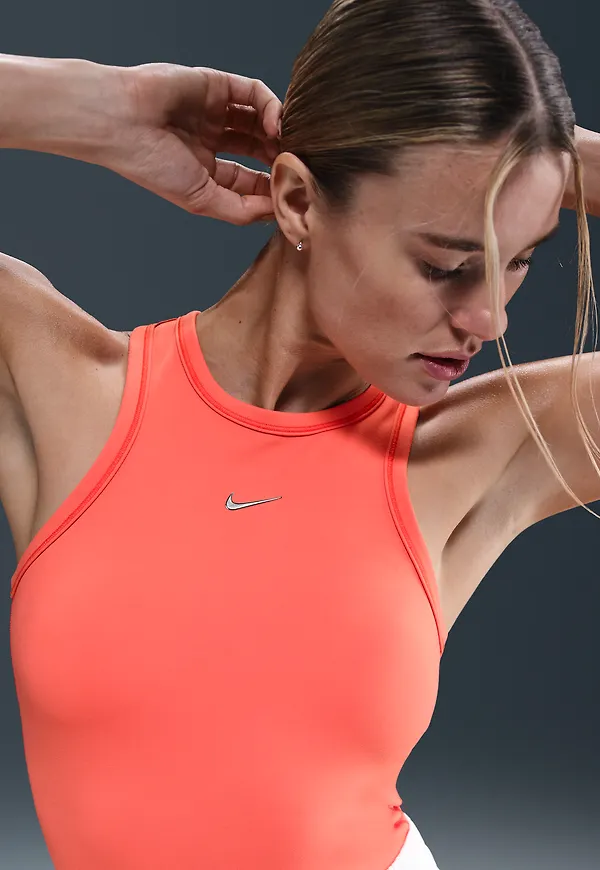 Nike One Fitted