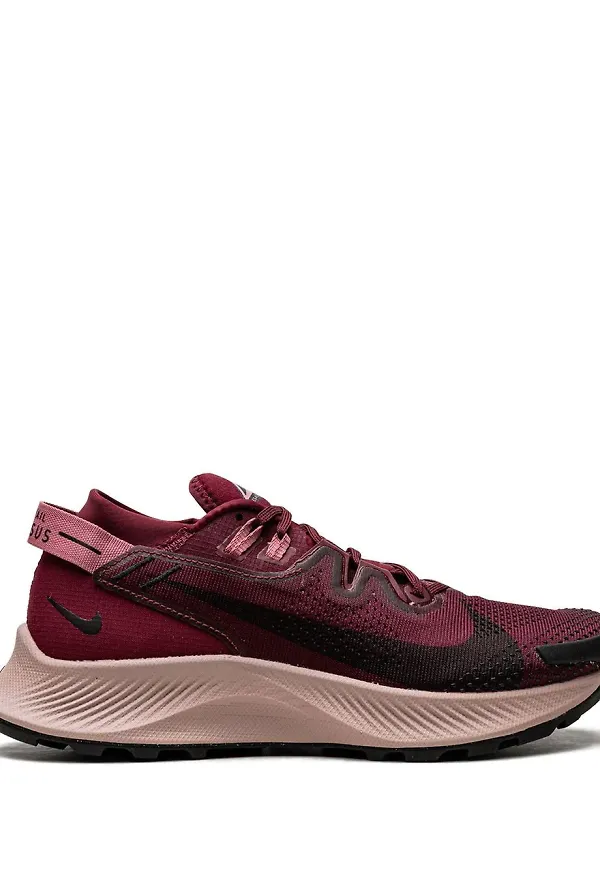 Röda sneakers 2026 för dam från Nike