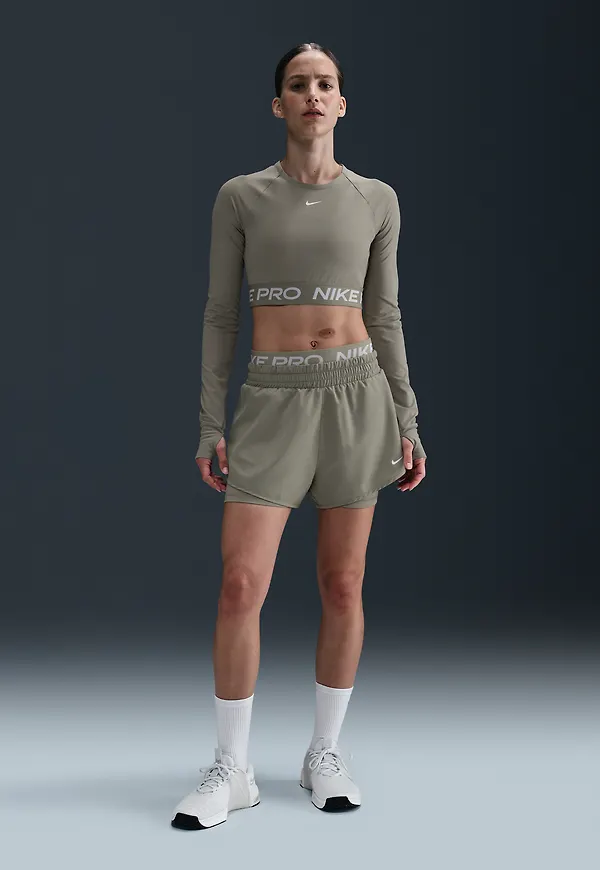 Nike Pro
