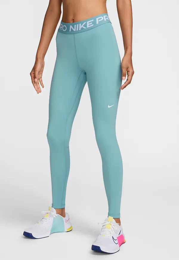 Nike Pro