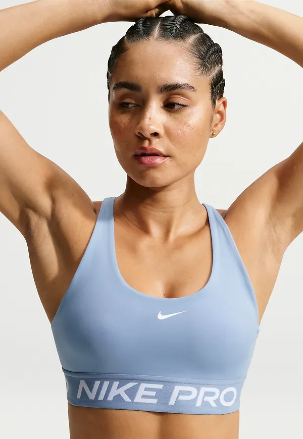 Nike Pro 365